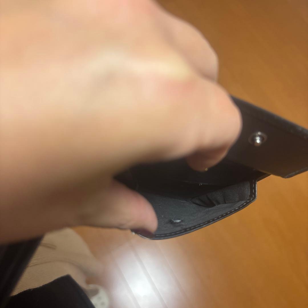 GUCCI 赤い蛇デザイン 二つ折り財布