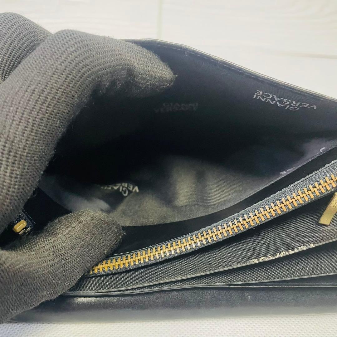 VERSACE ヴェルサーチ　クロコレザー 折り長財布　鰐　太陽ロゴ