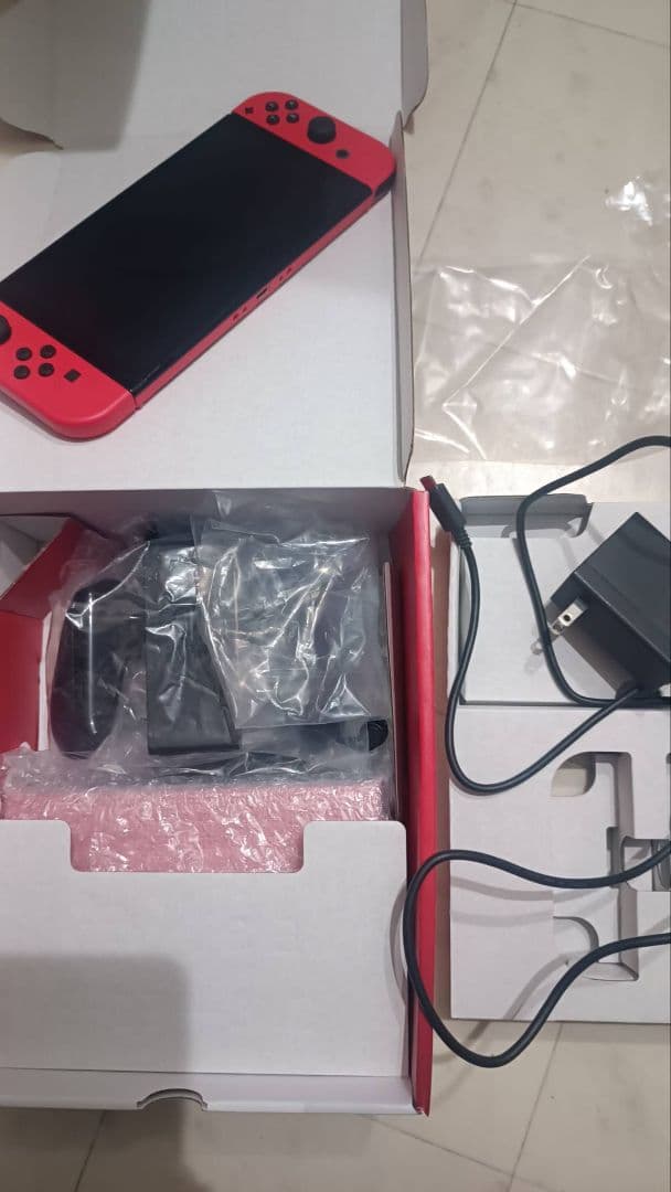 Nintendo Switch 赤 全てある