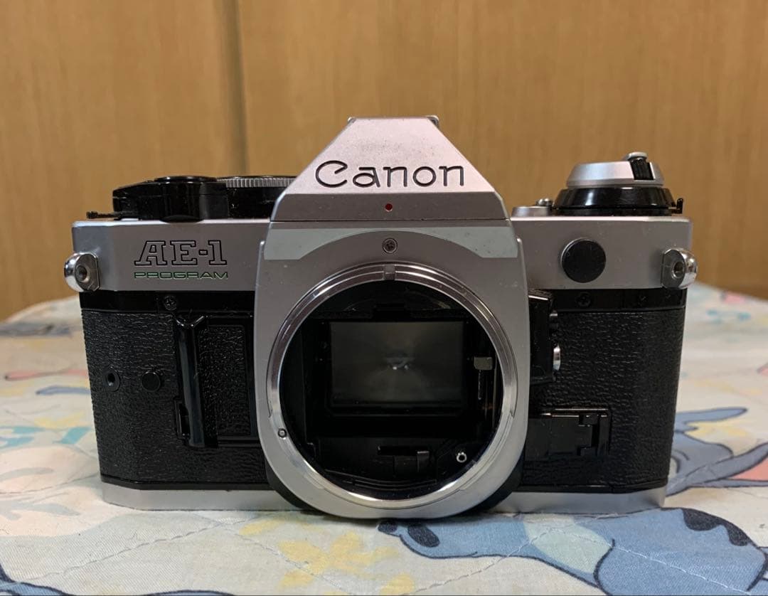 キャノンAE-1 PROGRAMレンズ付き