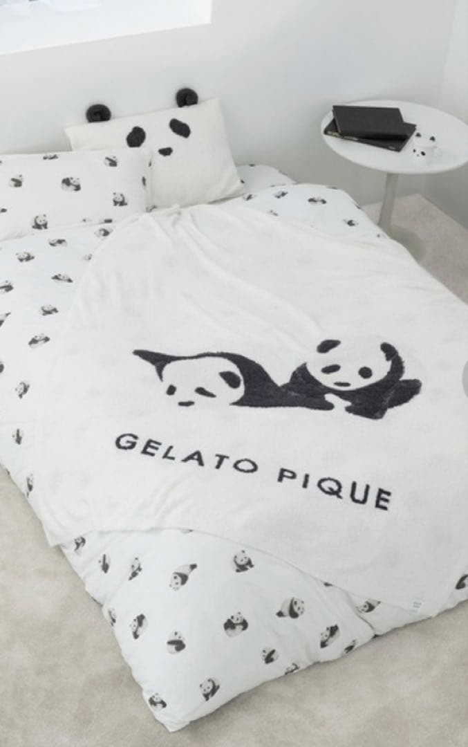 【新品未使用】ジェラートピケ　パンダ　大判ブランケット　ホワイト