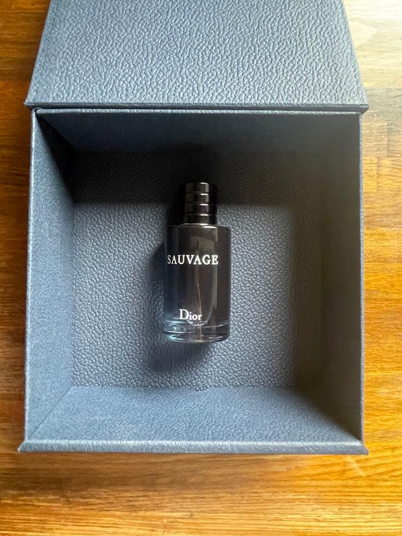 【残9割以上】ディオール ソヴァージュ オードゥ トワレ100ml Dior