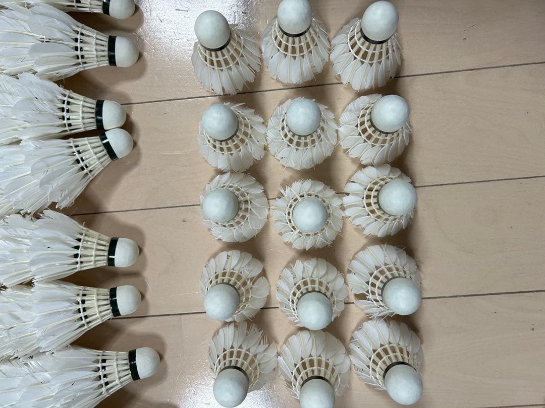 【中古】バドミントン　シャトル　130個