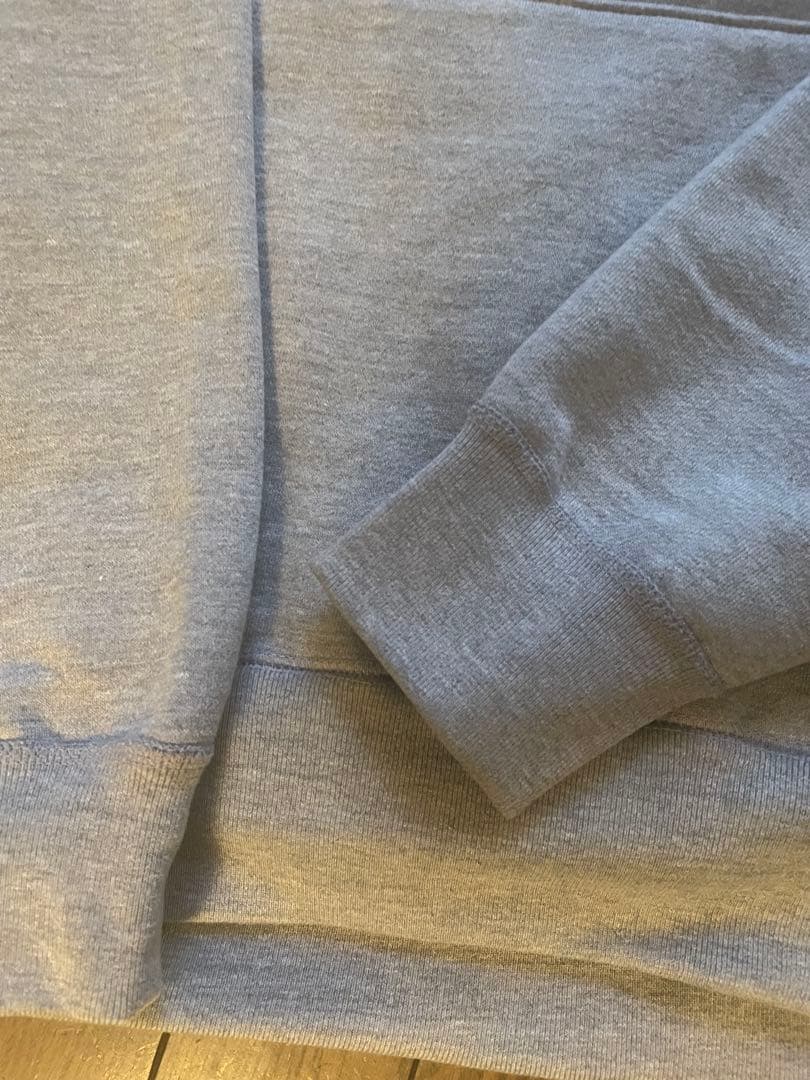 Deuxieme Class BNT フーディー