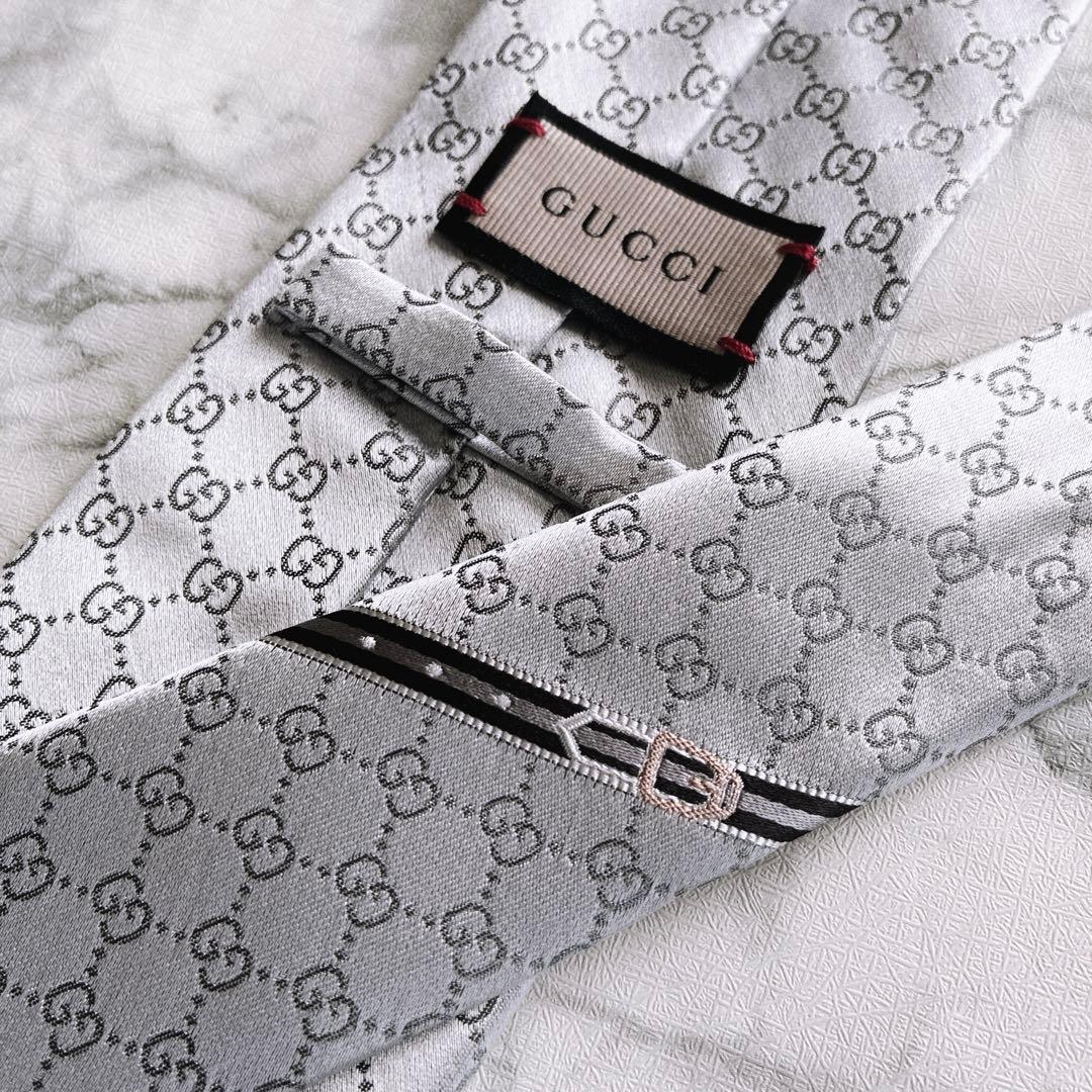 ✨極美品✨GUCCI 現行　GG柄 シェリーライン　人気色シルバー　ネクタイ
