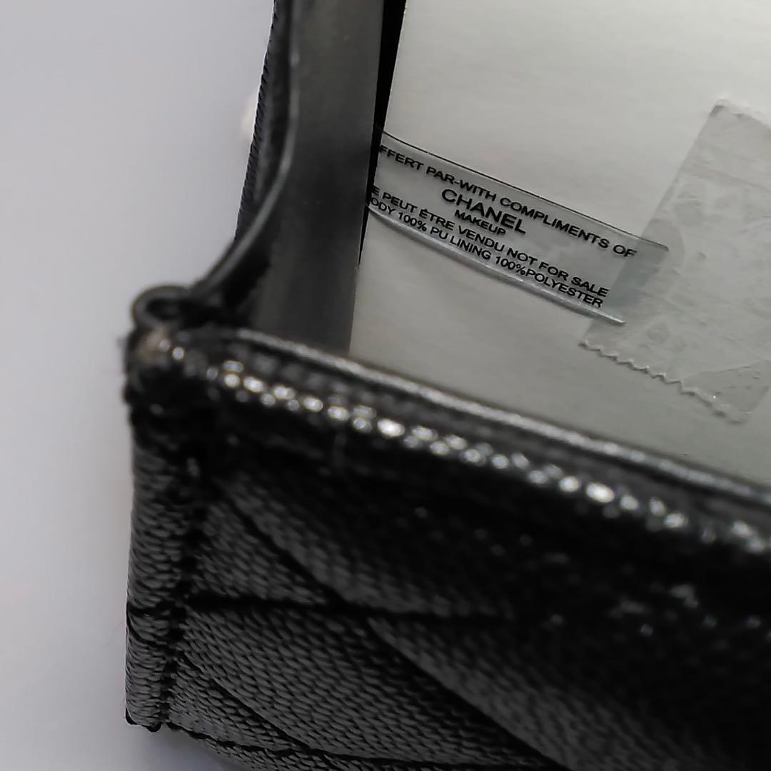 CHANEL(シャネル)ノベルティ ブラックショルダーバッグ　ブラックシャドー