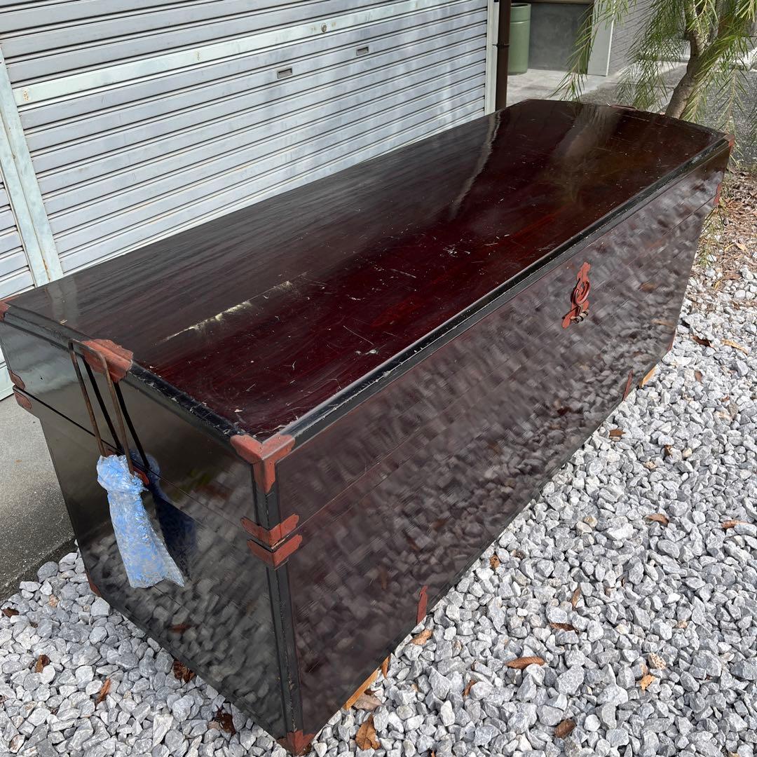 当時物 特大 朱色 長持箪笥 木製の箪笥