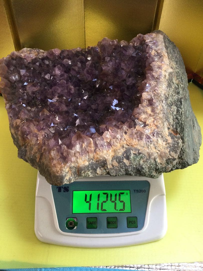 アメジストクラスター約4.2K g アメジストクラスター　観賞石