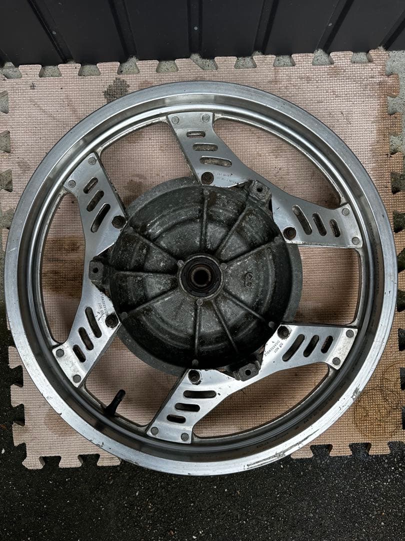 CBX400F ホイール