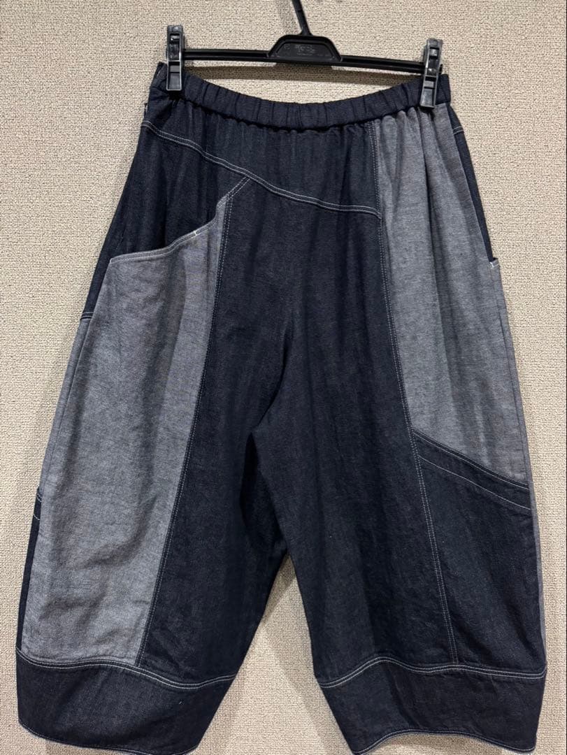 慈雨、デニムワイドパンツ