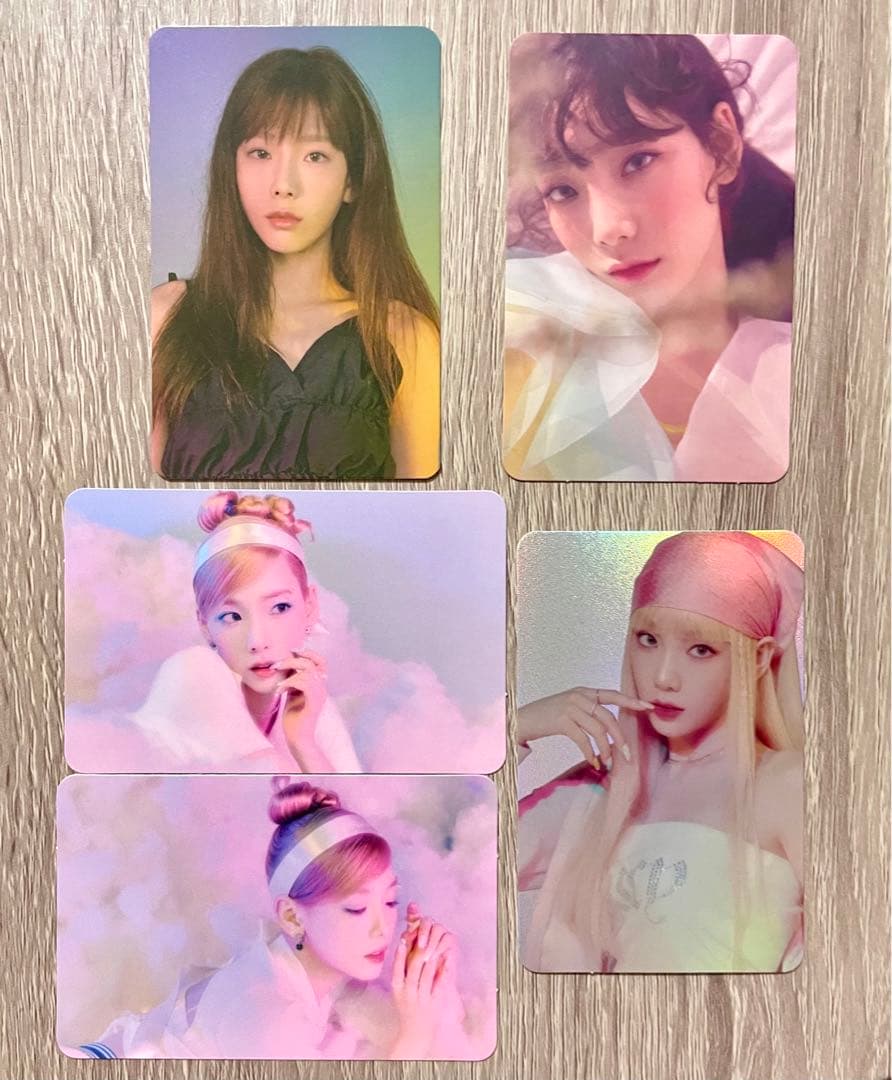 少女時代　テヨン　トレカ　バインダー　ホルダー　ホログラムカード　weekend