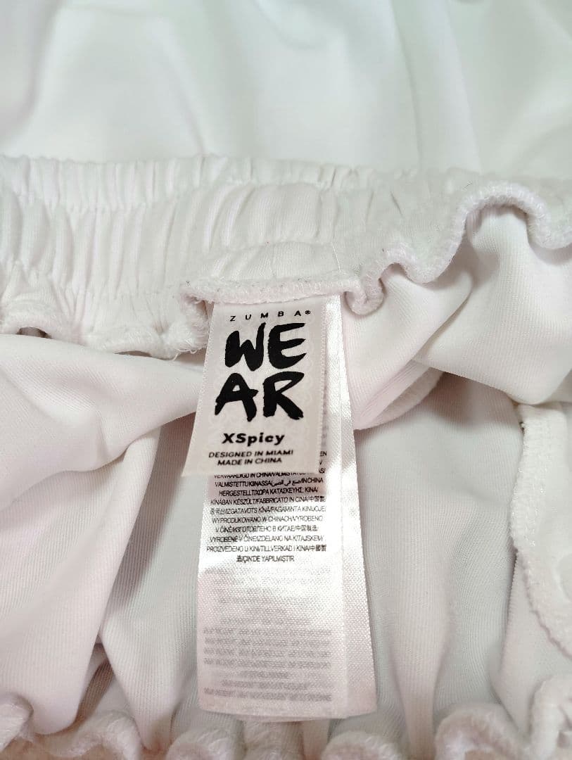 ZUMBA☆ 正規品☆ カーゴパンツ ☆白 ☆XS