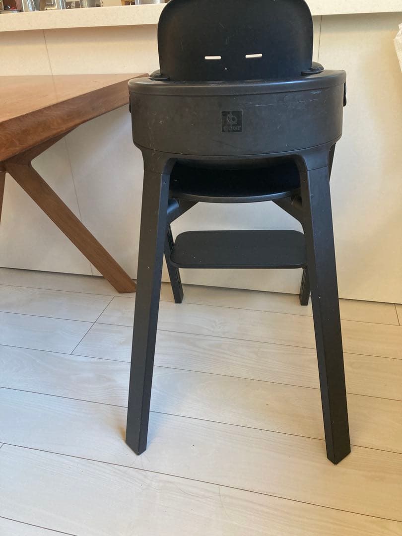 ストッケキッズチェア