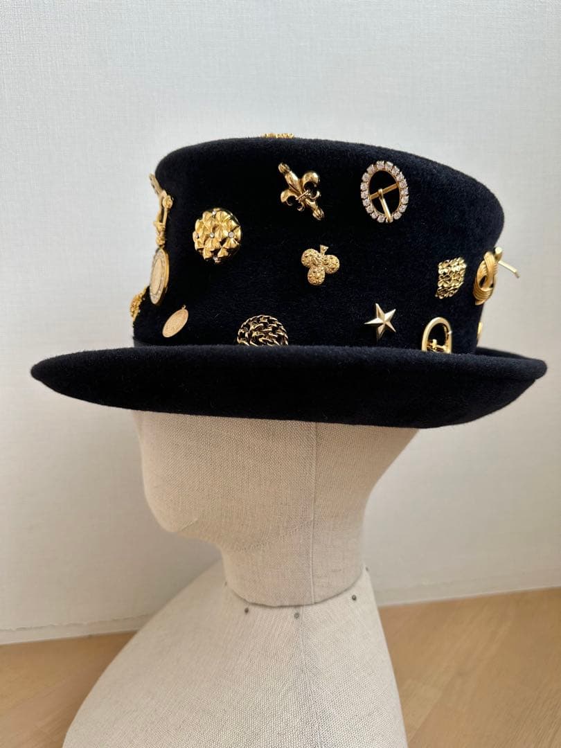 メタルパーツ ハット　黒ブラック　ウールフェルト 1点物ハンドメイドシルクハット