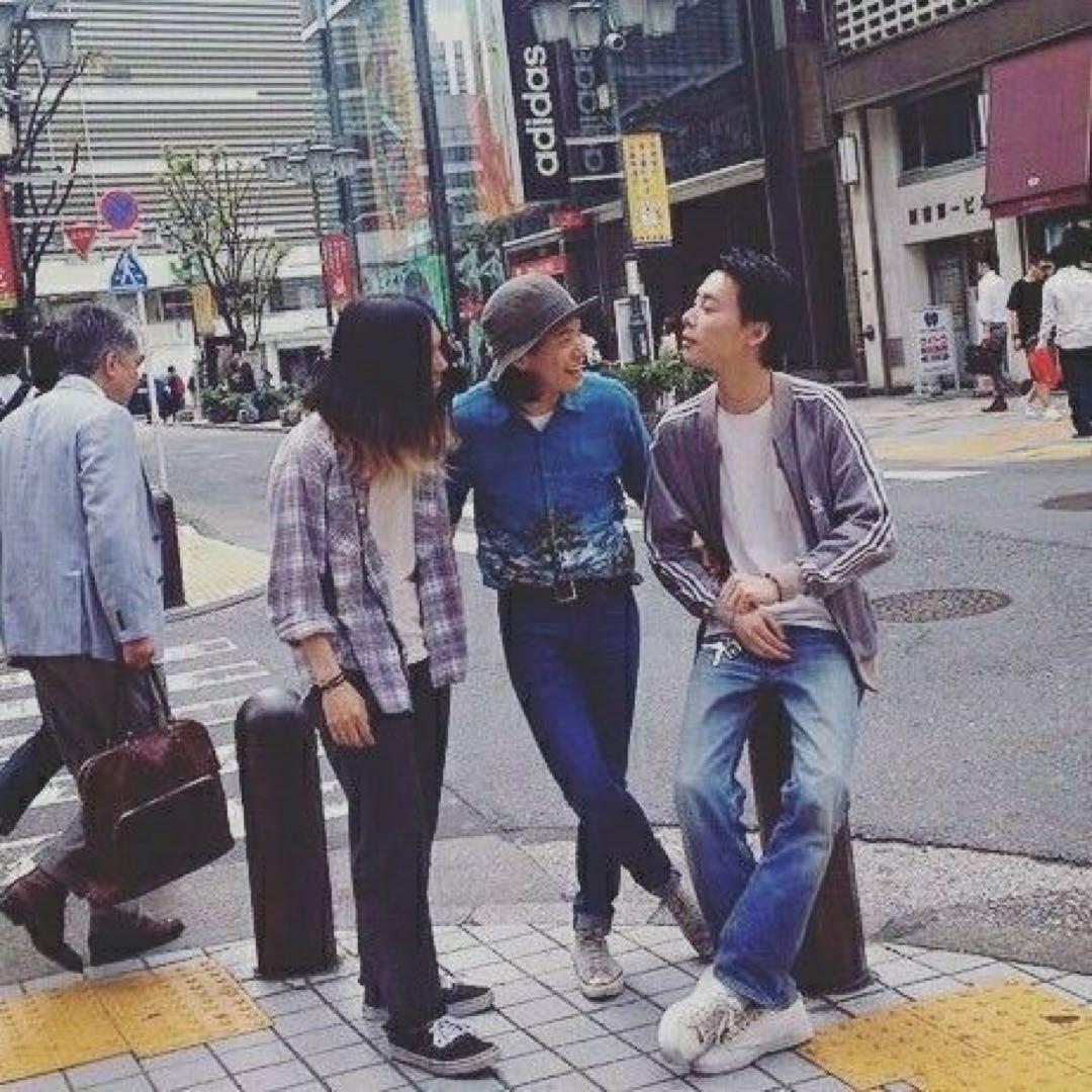 ニケ adidas ATPジャージ シルバー YONCE着用