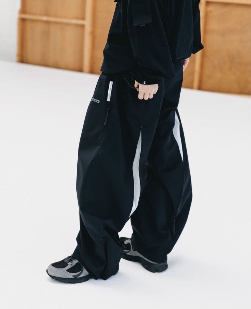 【店舗限定】GTX LABS CITY BARREL LEG PANTS