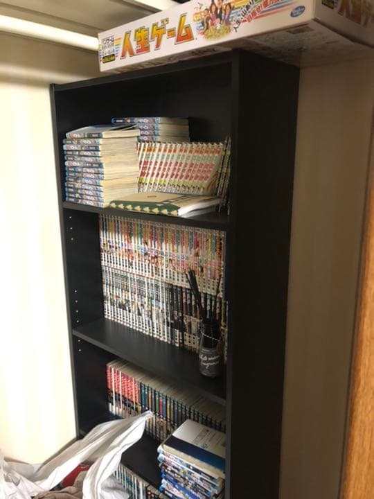 漫画全巻セット、本棚も欲しい方、可能です。