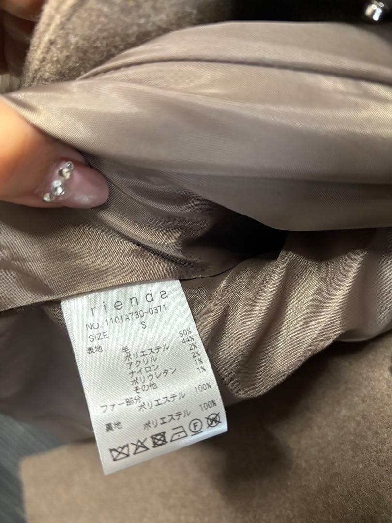 リエンダ　ウールMIXフードポンチョ