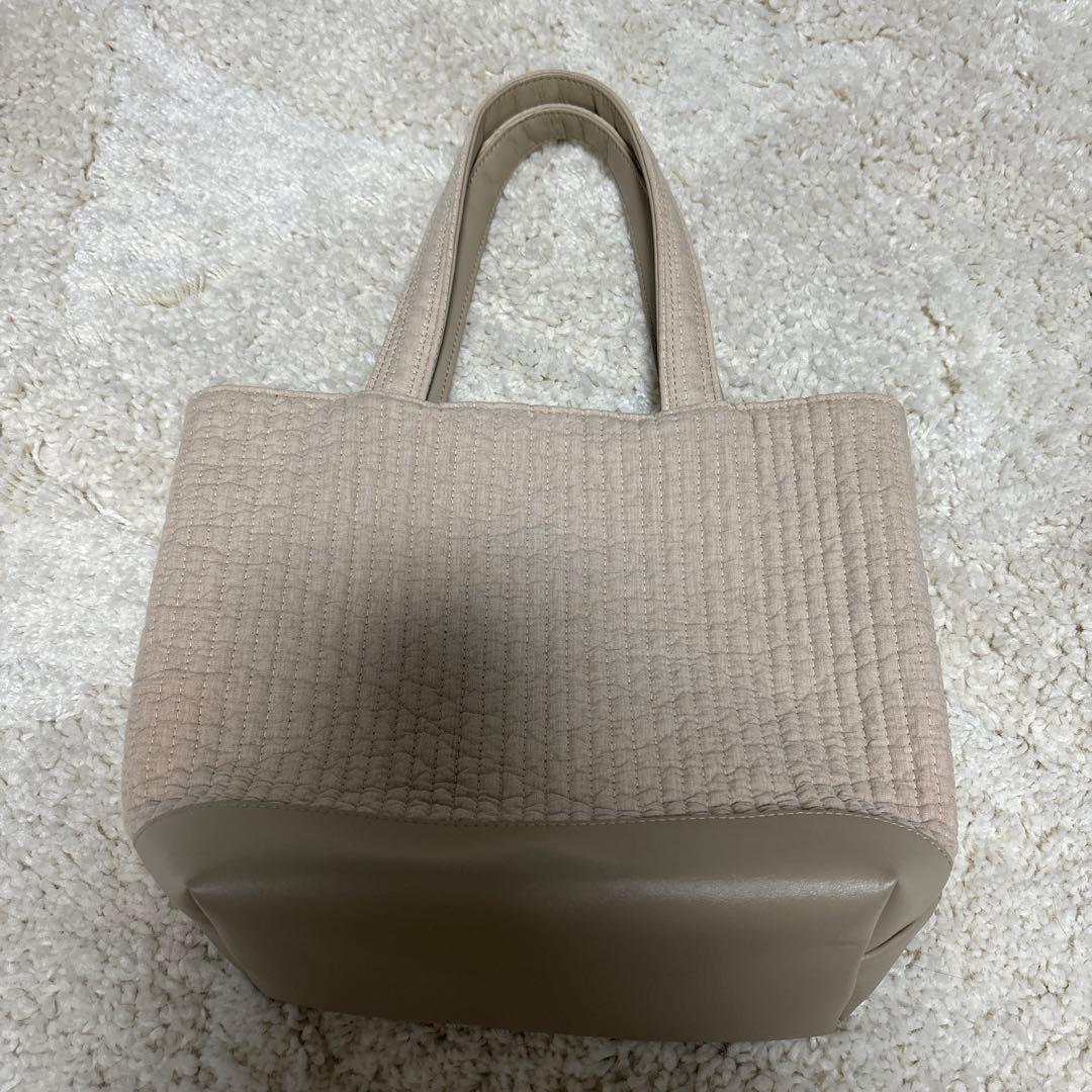 美品＊ファミリア×ピオヌンナル MOVE ベージュ