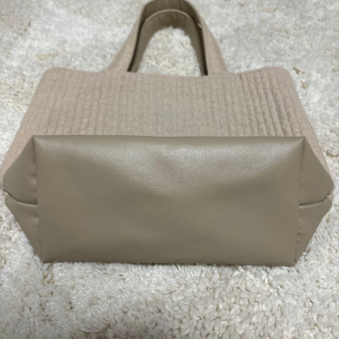 美品＊ファミリア×ピオヌンナル MOVE ベージュ