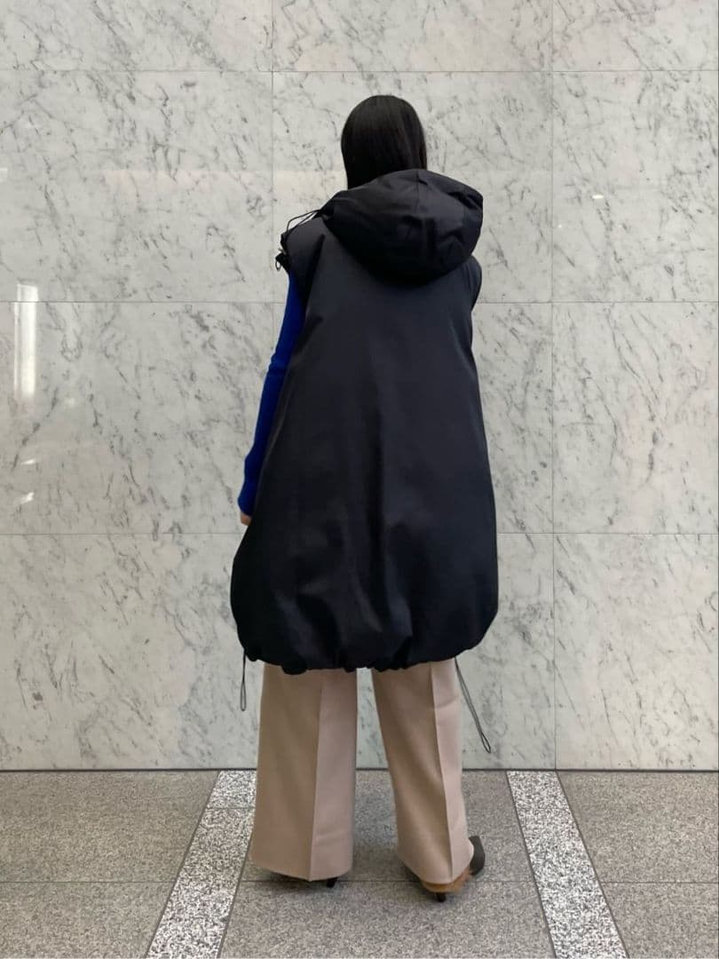 リバーシブルダウンベスト