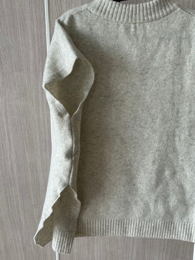 NARU ナル／タスマニアラムボックスニット／アイボリー／ウール100%／日本製