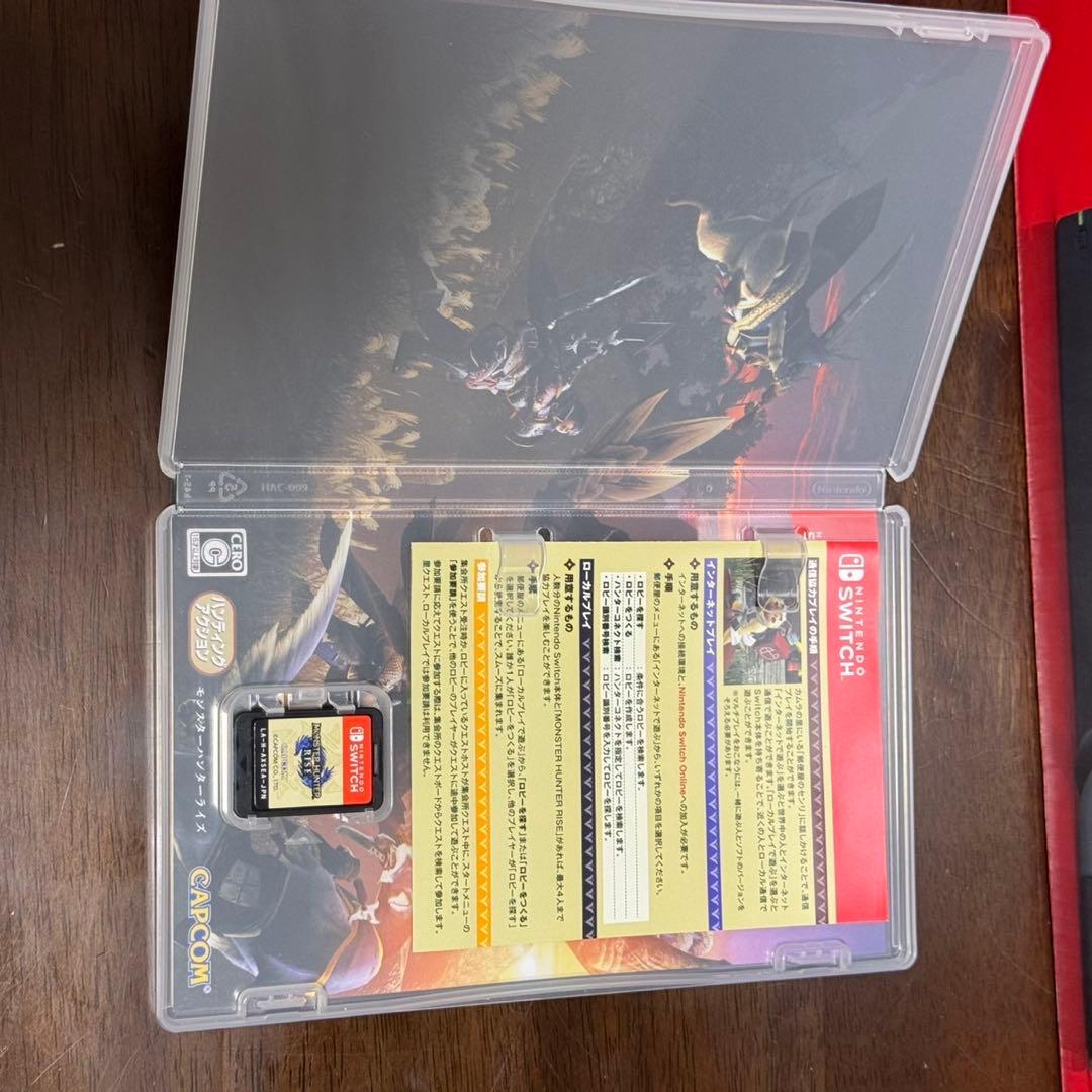 Nintendo Switch本体（ニンテンドースイッチ）モンハンライズ付き