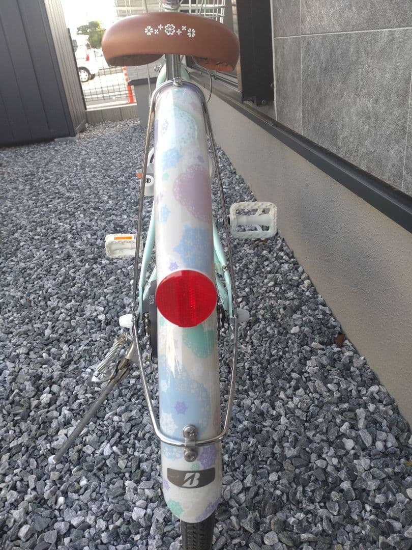 【直接引き取り】静岡県西部　ブリヂストン リコリーナ 24インチ