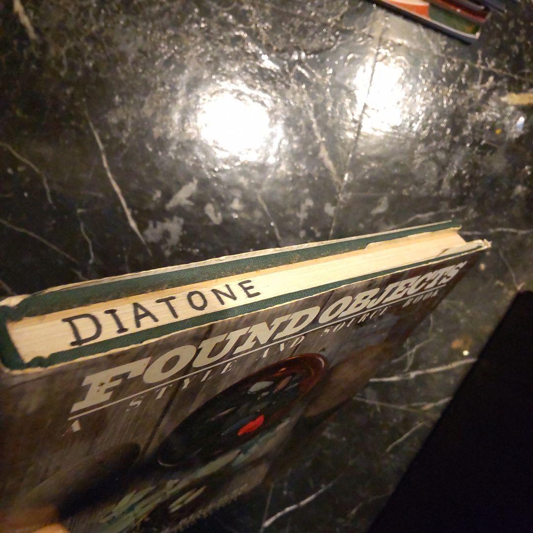 FOUND OBJECTS STYLE AND SOURCE デザイン アート