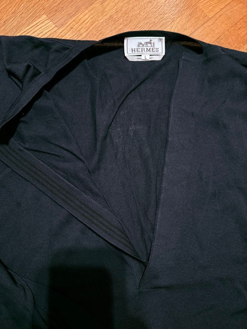 【未使用品】HERMES シルクVネック長袖カットソー