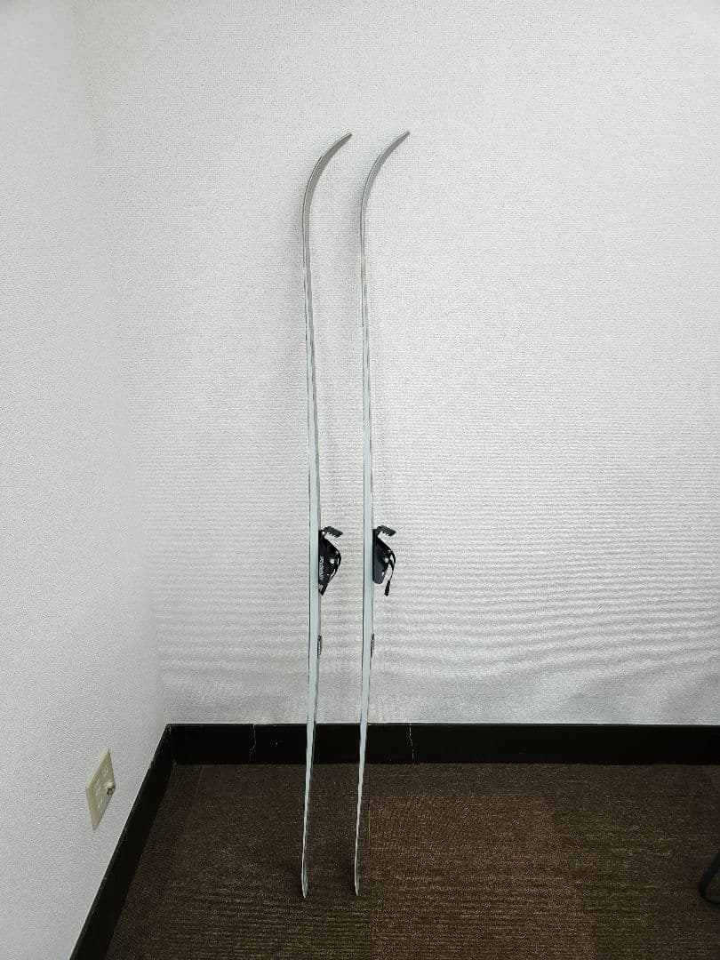 KARHU カルフ クロスカントリースキー板 テレマークビンディング付き