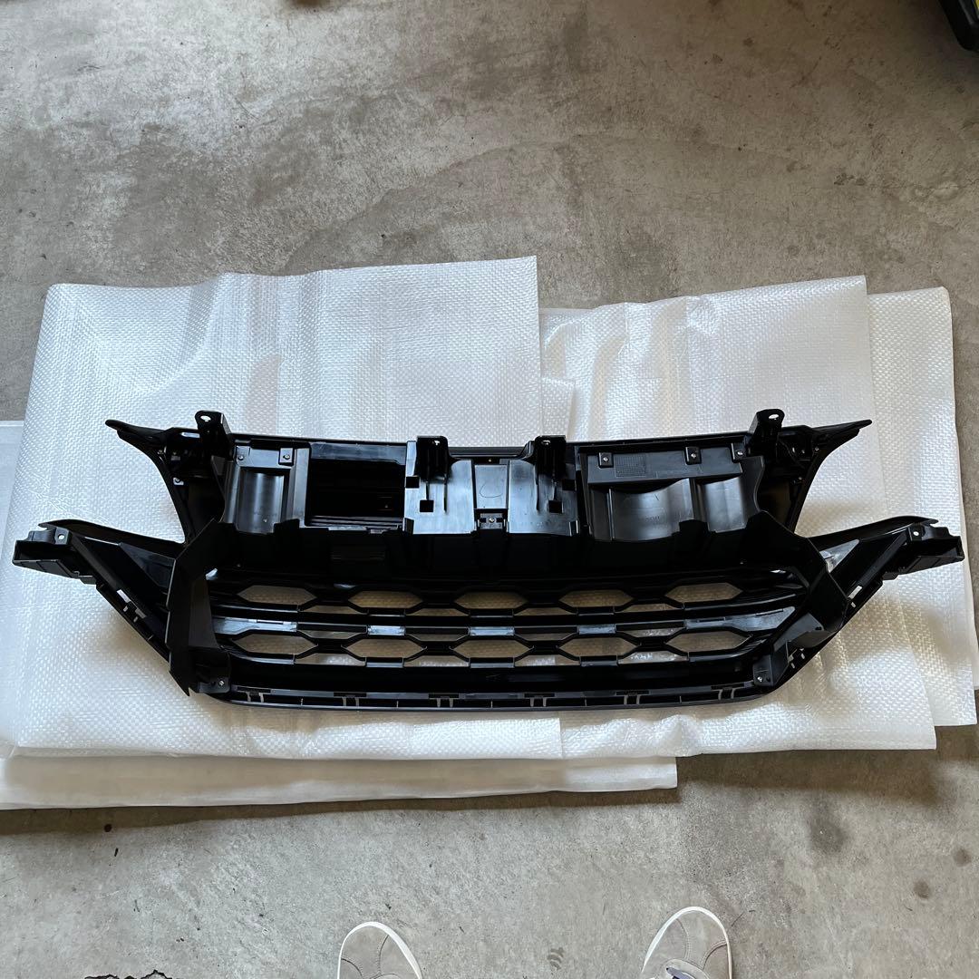 ホンダ GB5 GB6 GB7 GB8 フリード クロスター 純正フロントグリル