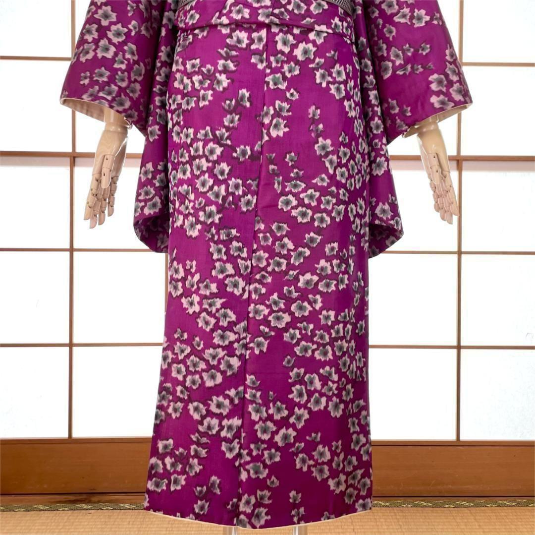 銘仙 着物 袷 正絹 枝花柄 赤紫色 アンティーク着物 A-1635