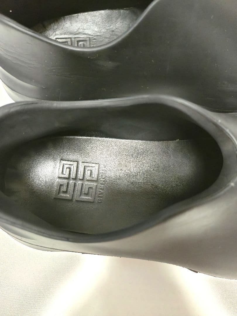 GIVENCHYジバンシーMonumental Mallowラバースニーカー40