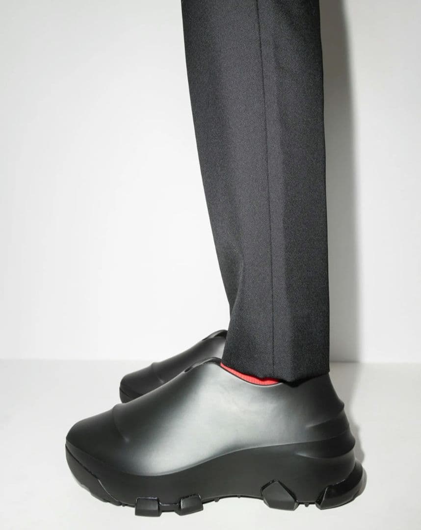 GIVENCHYジバンシーMonumental Mallowラバースニーカー40