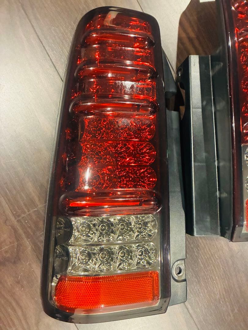 ★ジムニー JB23W 1型-10型 エムブロ サンダーLEDテール 中古品★