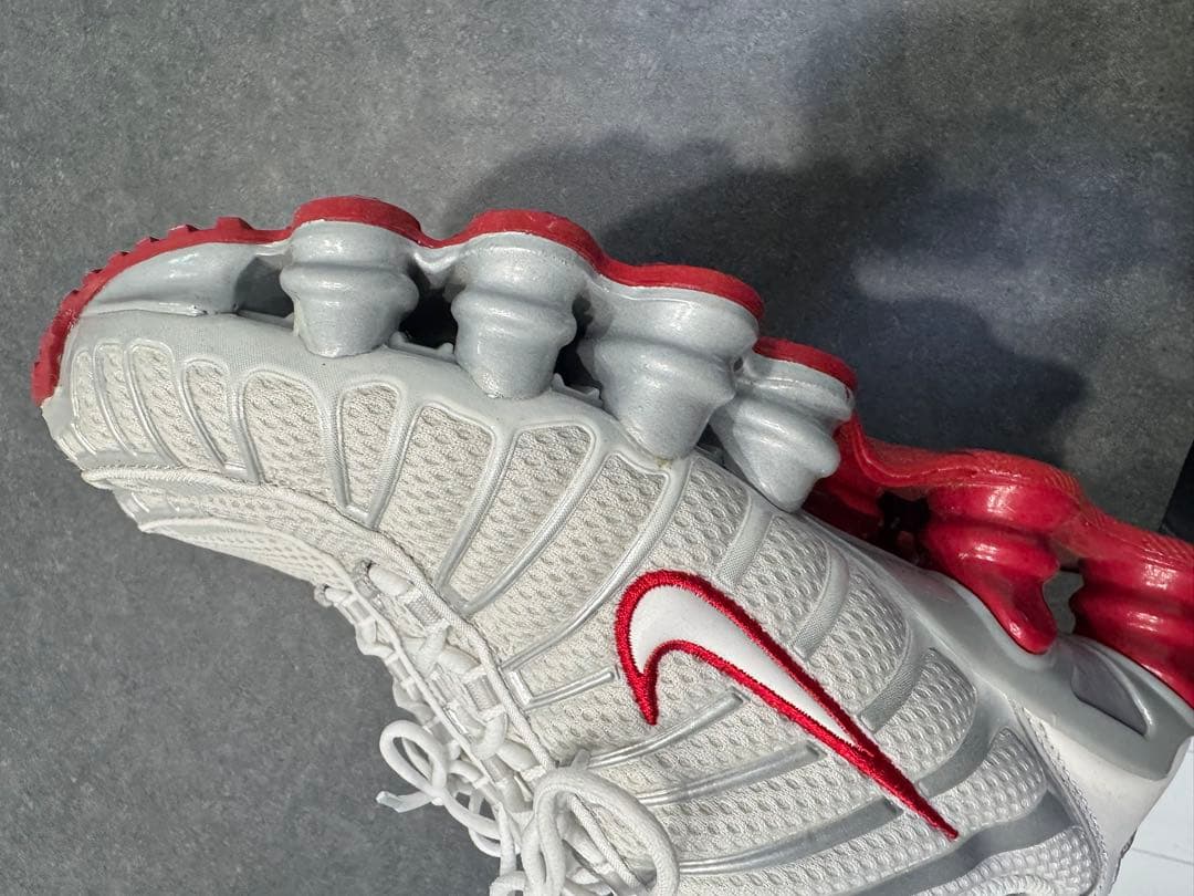 Nike Shox ホワイト/レッド 24cm ナイキ　ショックス