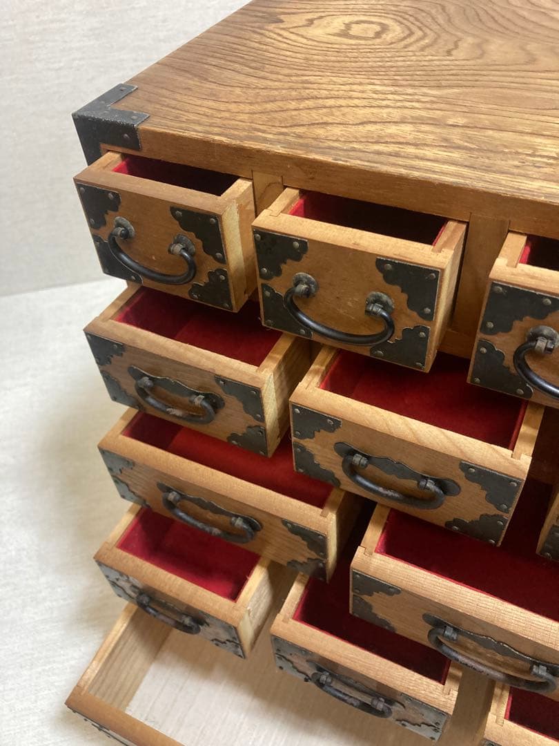 レトロ調 薬箪笥 薬箱 引き出し17杯和箪笥