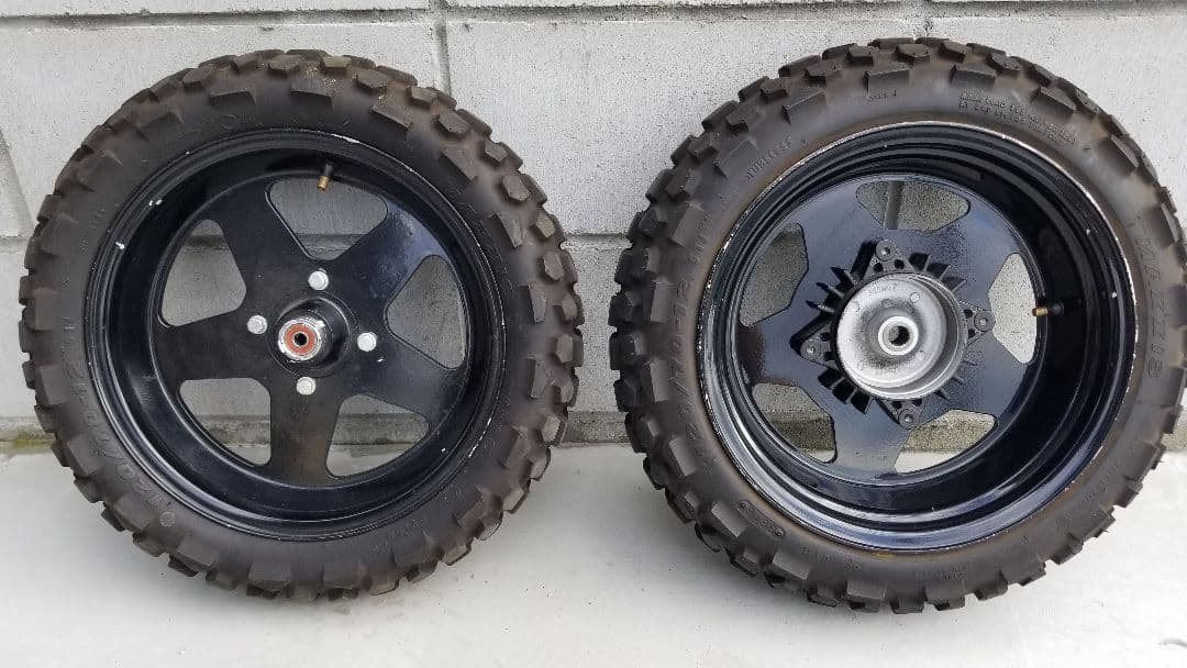 【廃盤品】デイトナ？12インチズーマーAF58用ホイール