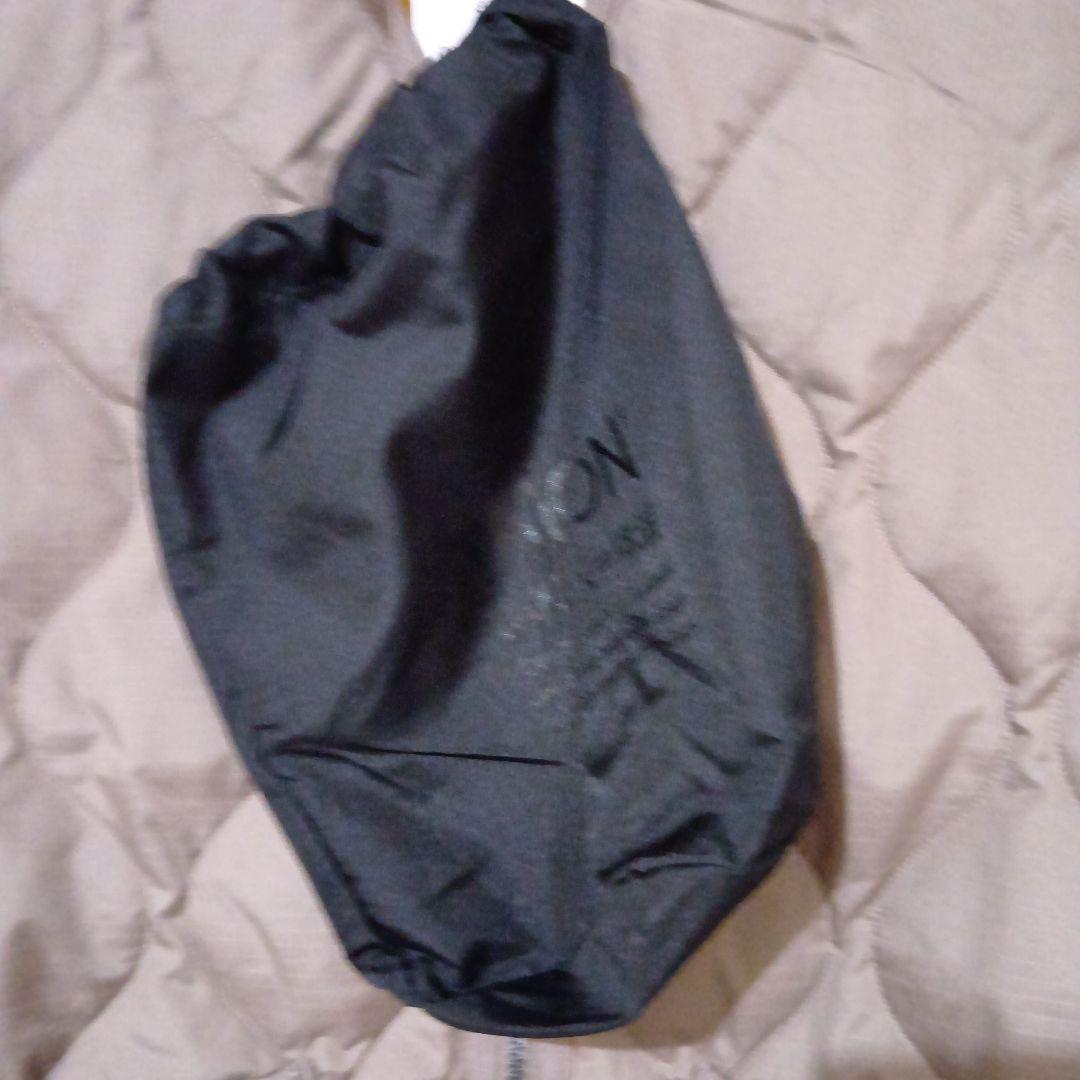 新品TAIONベージュ キルティング ノースリーブ ダウンベスト