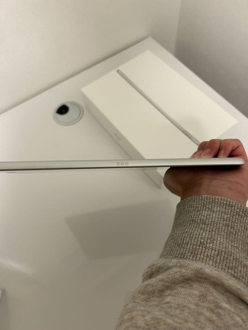 iPad 第9世代 64GB シルバー Wi-Fiモデル(訳あり)