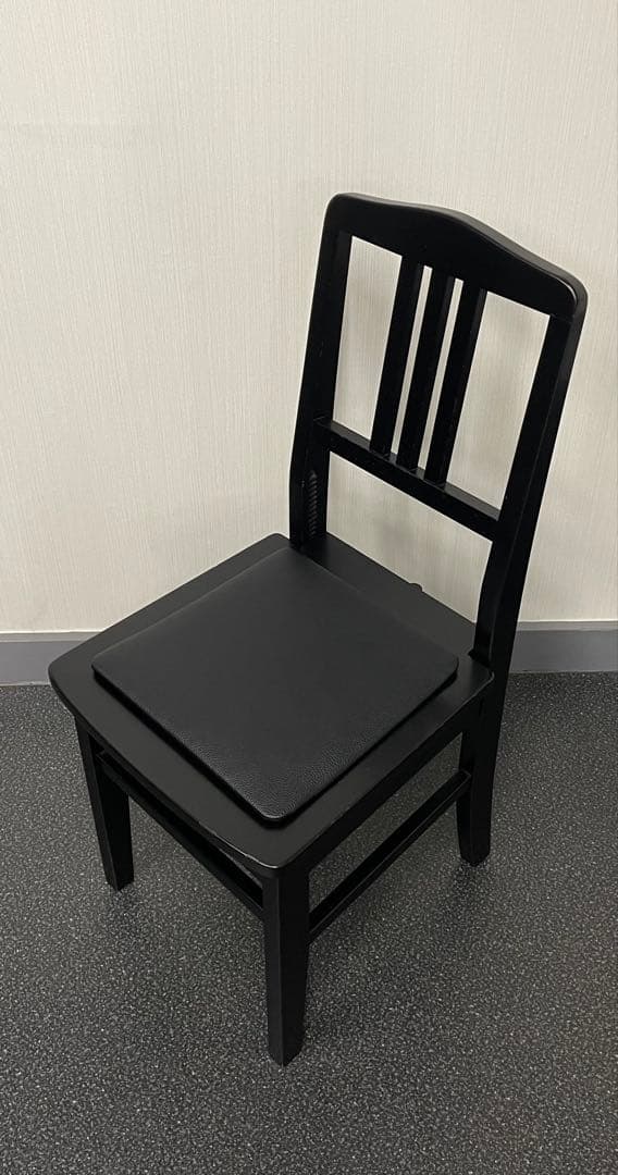 トムソン椅子　ピアノ椅子　アップライトピアノ　グランドピアノ　背もたれ椅子