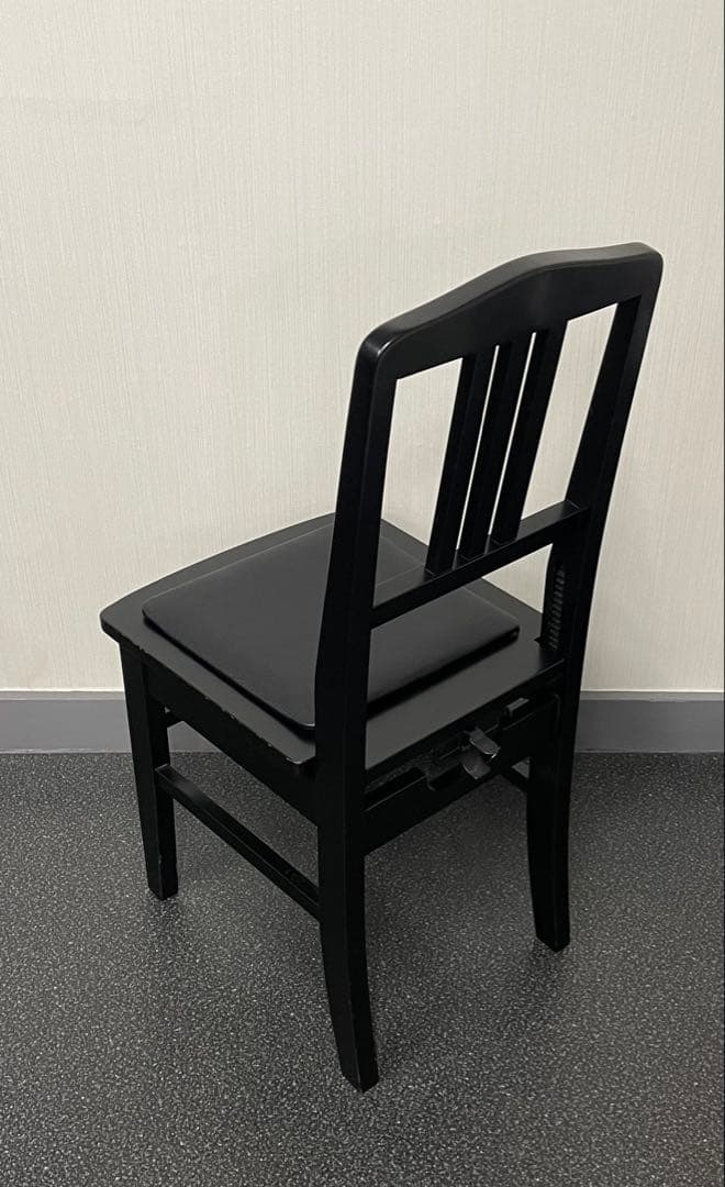 トムソン椅子　ピアノ椅子　アップライトピアノ　グランドピアノ　背もたれ椅子