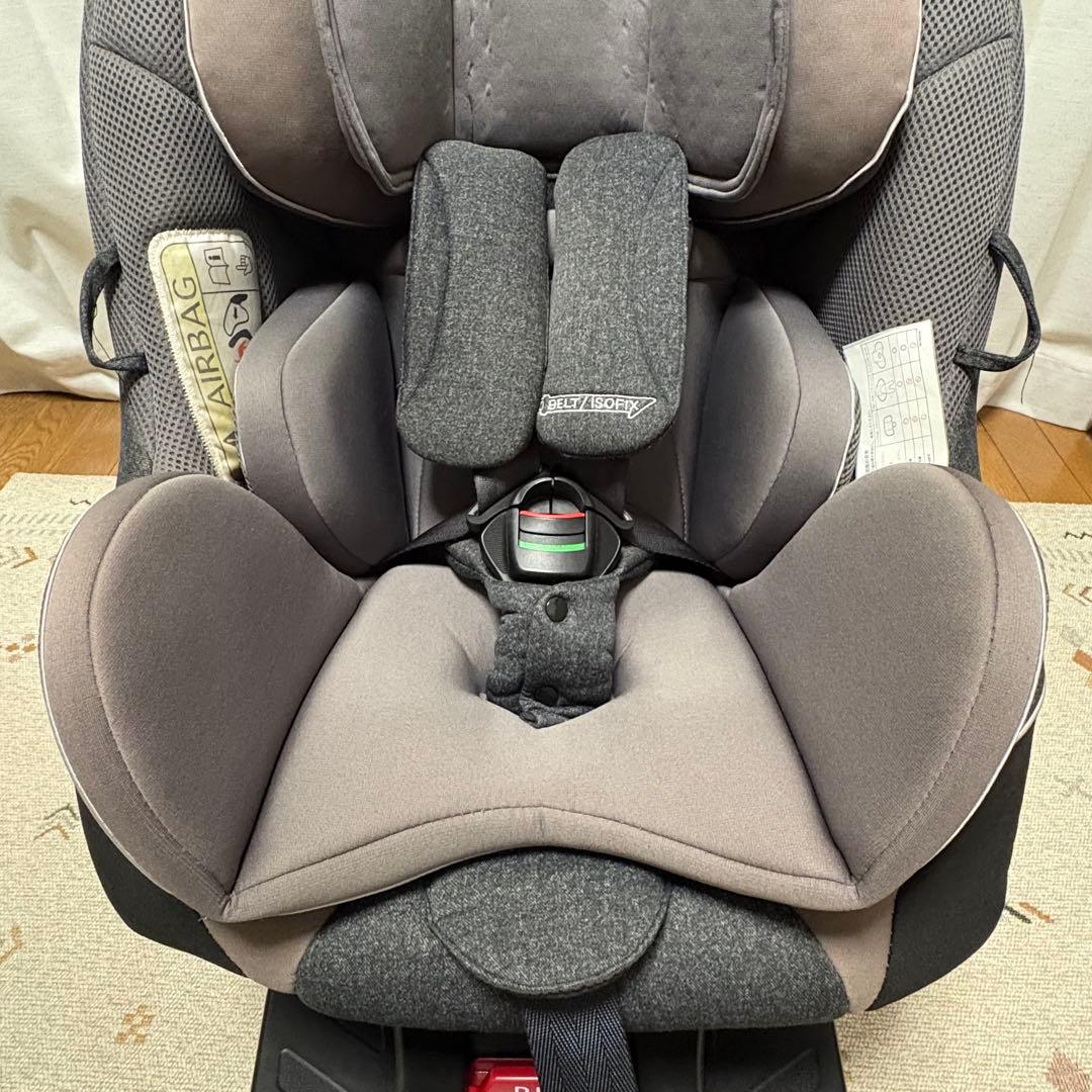 美品　アップリカ　チャイルドシート　クルリラプレミアムAB 回転式　ISOFIX