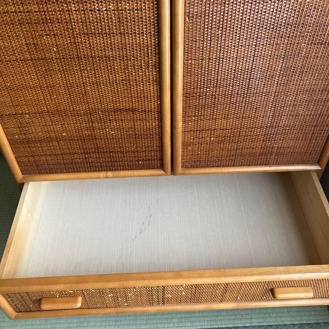 洋服ダンス　アジアン風