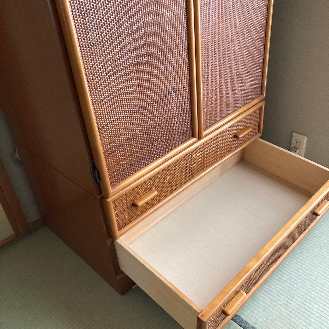 洋服ダンス　アジアン風