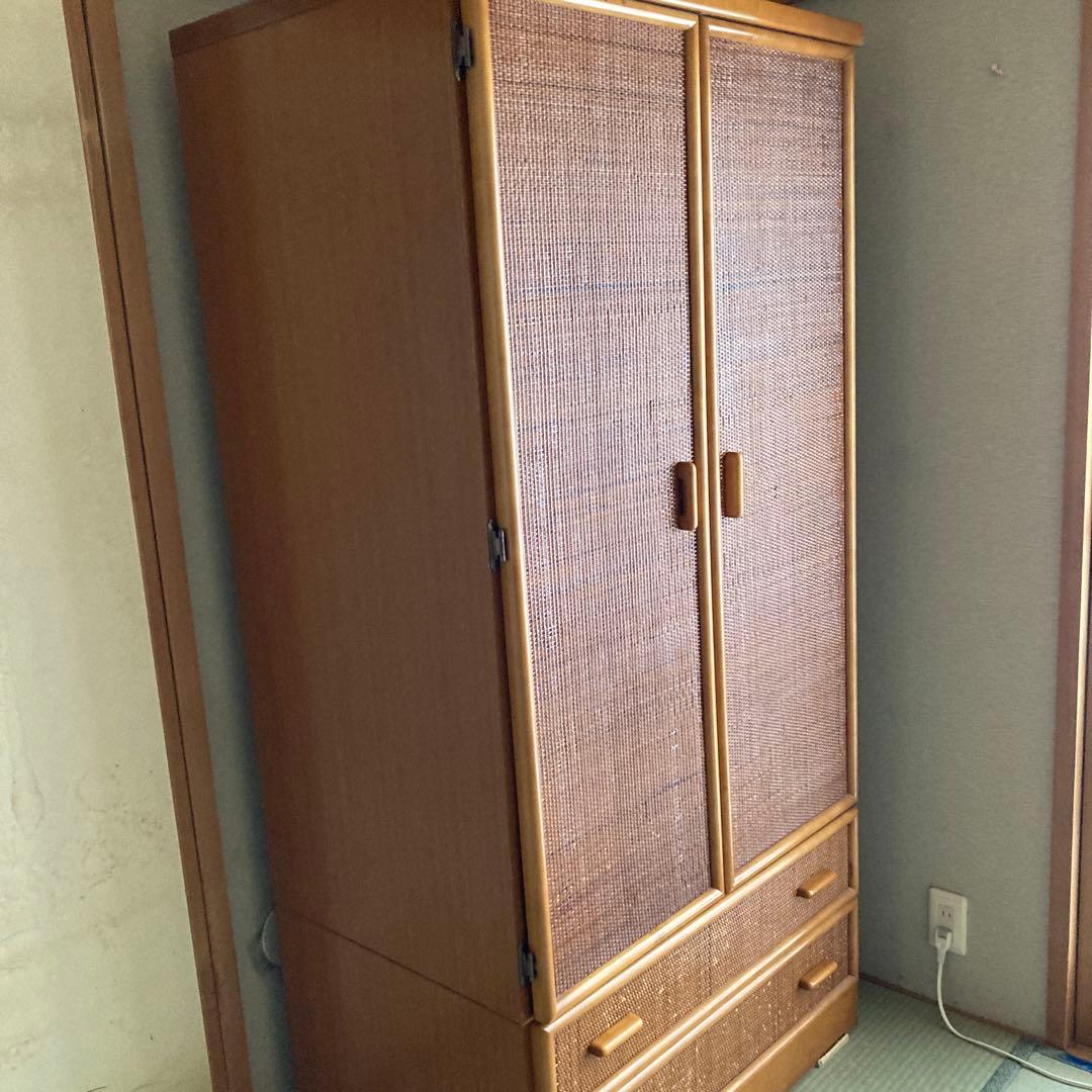 洋服ダンス　アジアン風