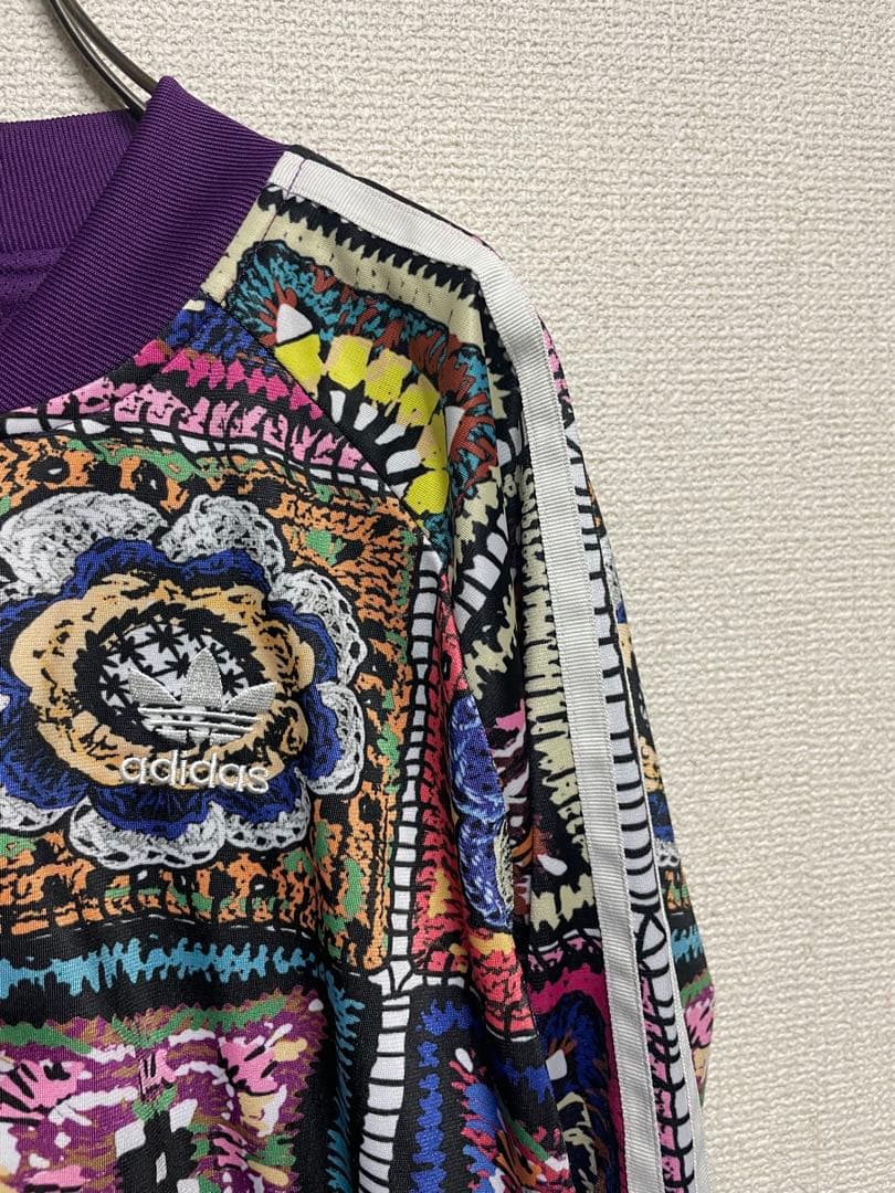 ★総柄★ アディダスオリジナルス トラックジャケット デカロゴ ジャージ 紫