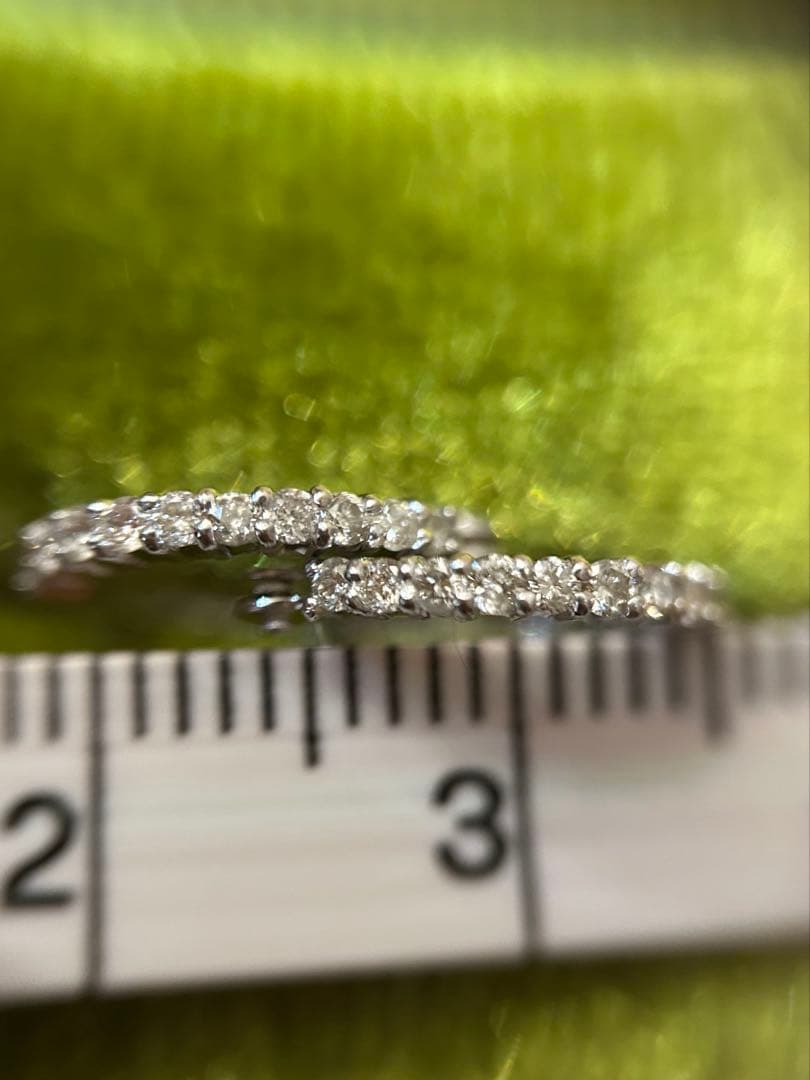 K18WG ダイヤ0.2ct フープピアス 1.07g