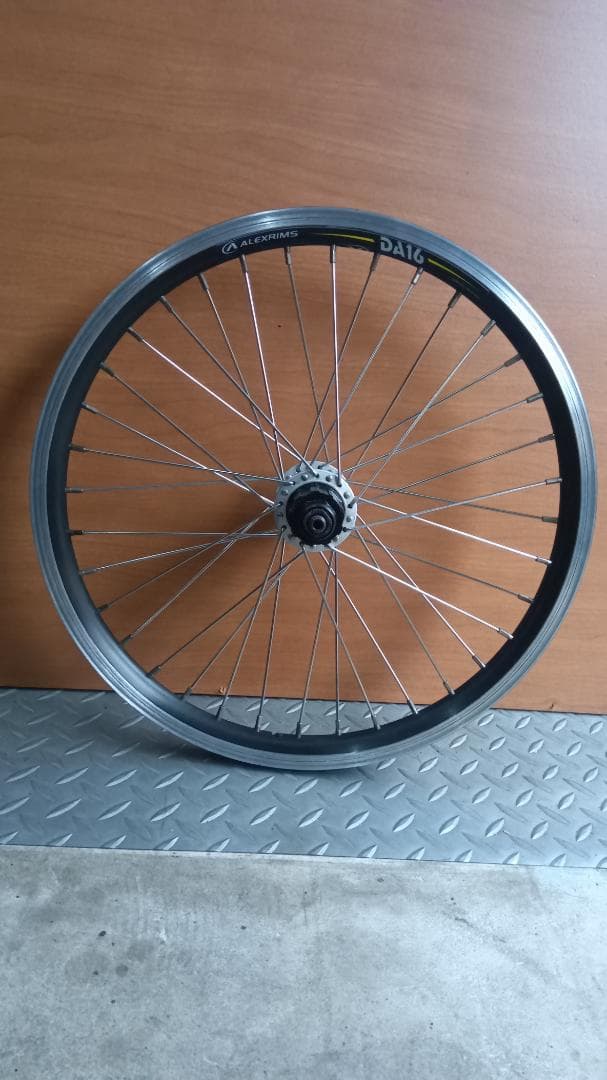 bd-1専用 18㌅Capreo（リアハブ）前後ホイルセットセット